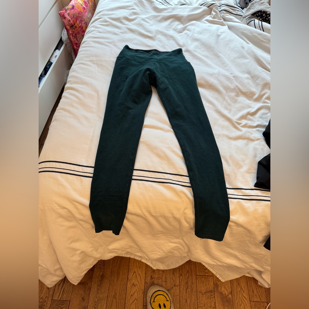 Beyond yoga green leggings